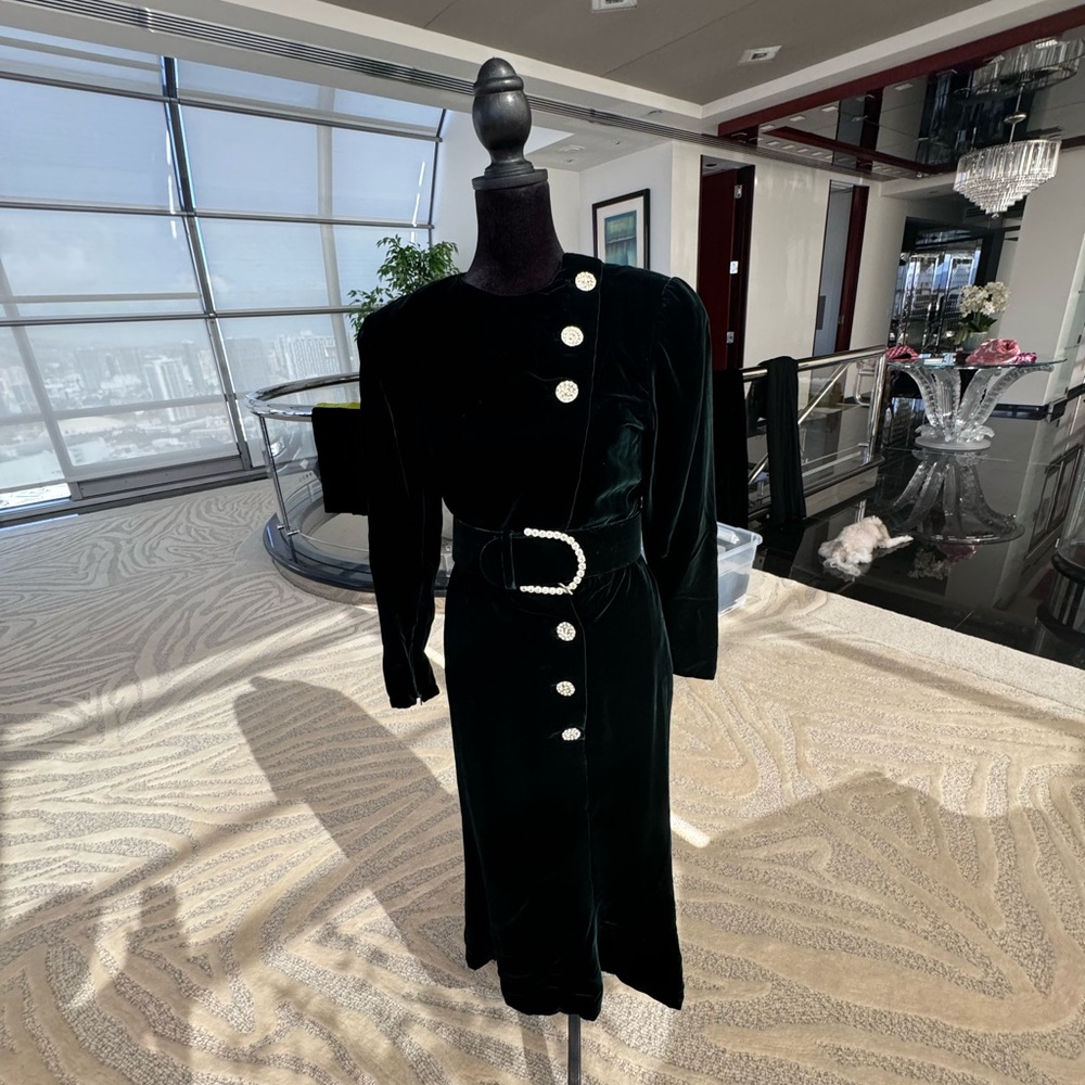 Vintage Black Velvet Dress with Pearl Accents - Picture 1 of 1